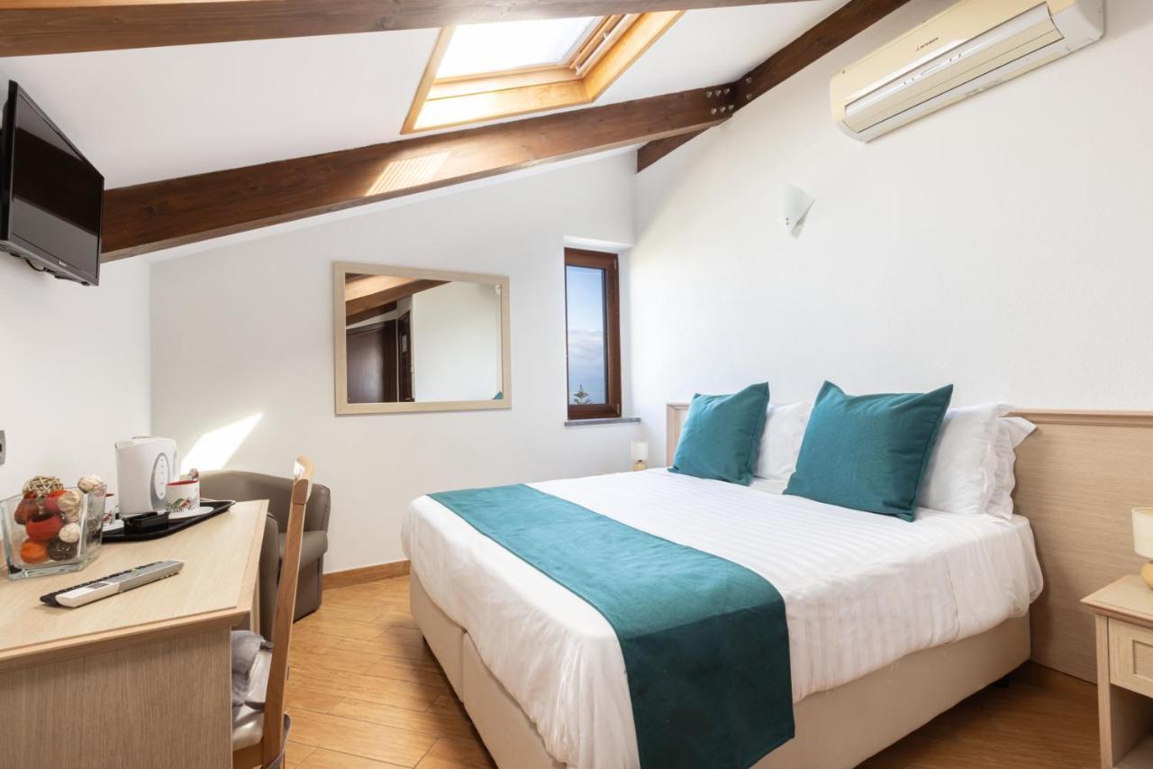 Bed and Breakfast Casale Antonietta Sorrento Esterno foto